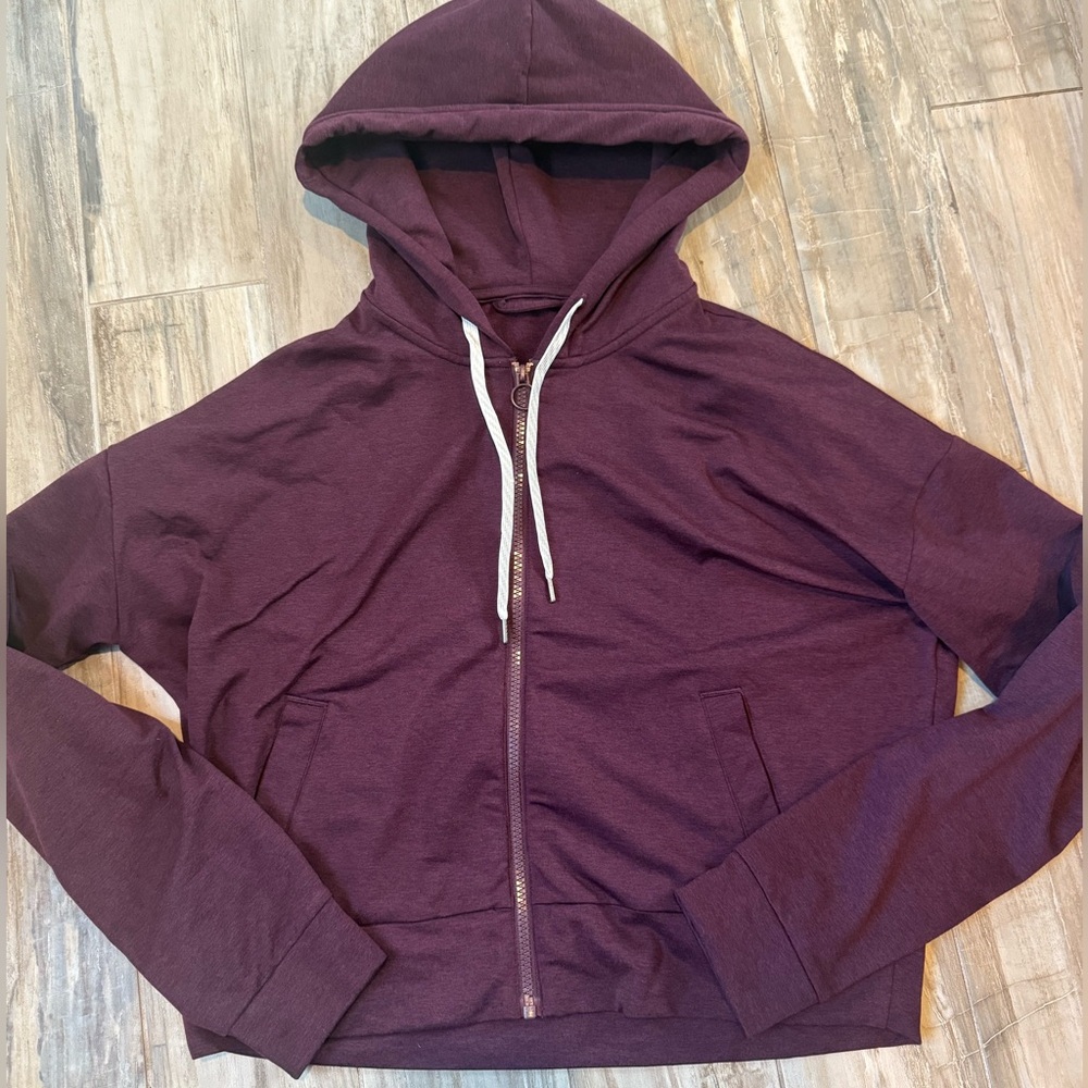 Vuori cropped full zip hoodie Cerise Heather